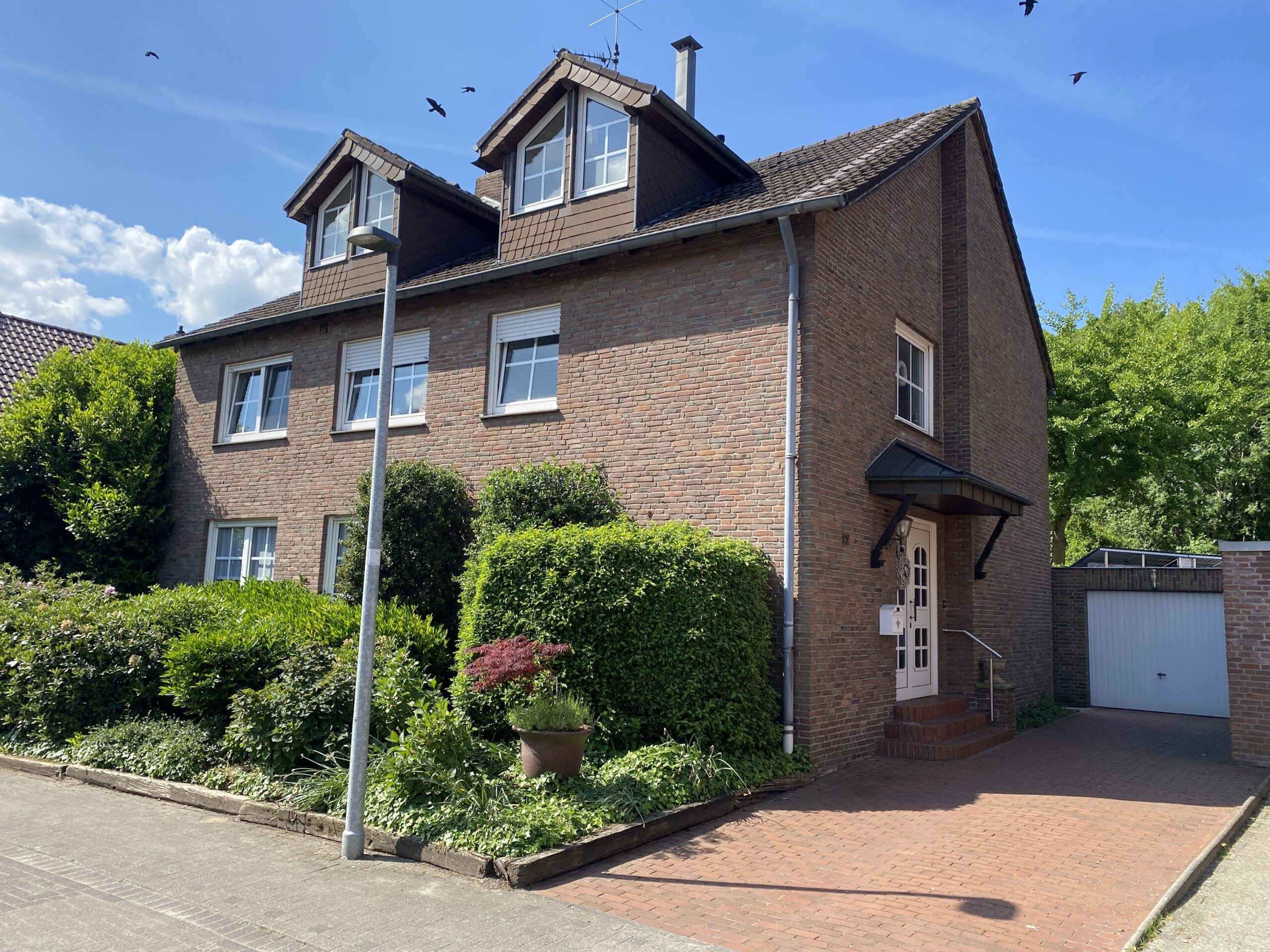 Straßenansicht