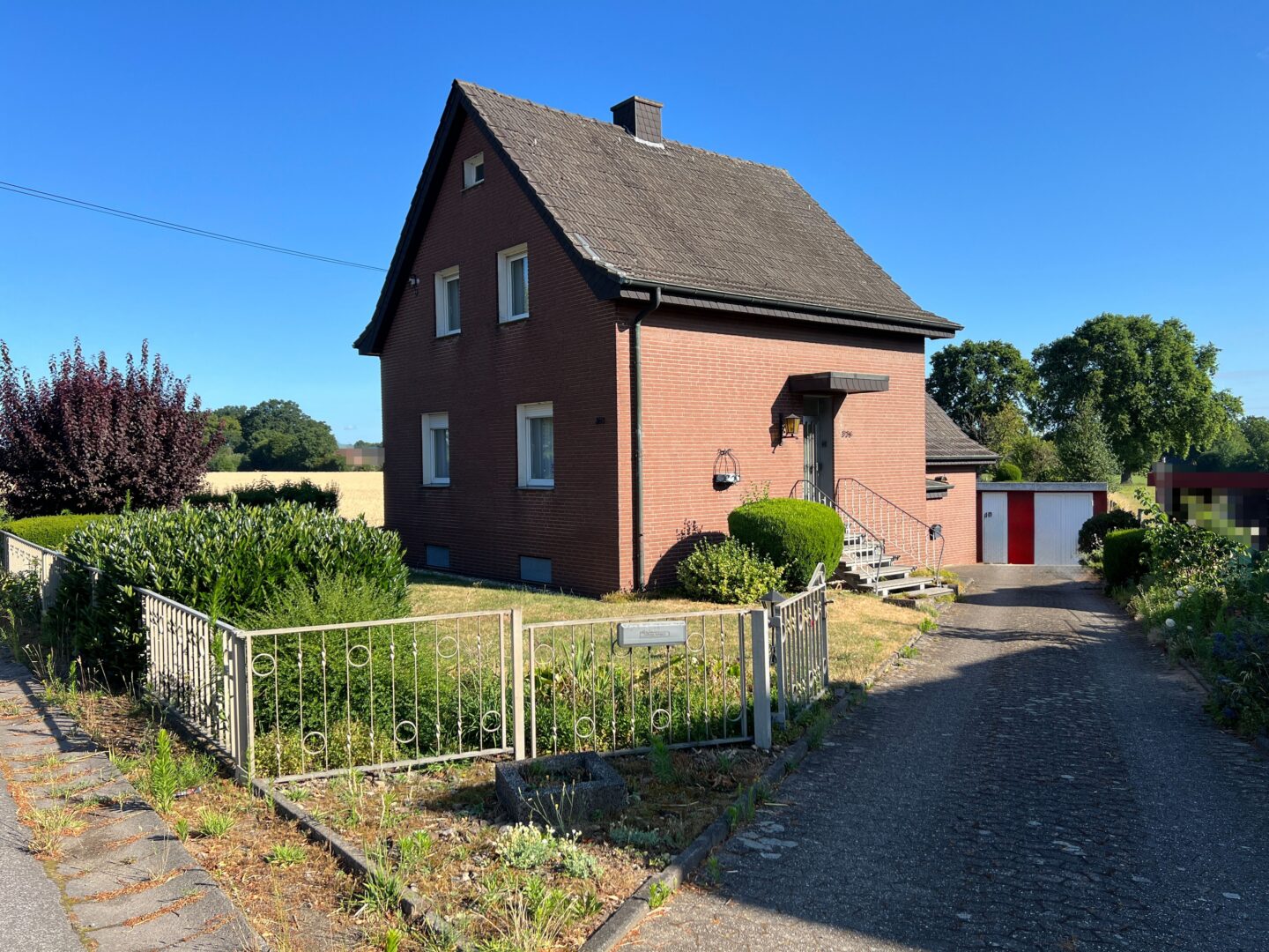 Straßenansicht